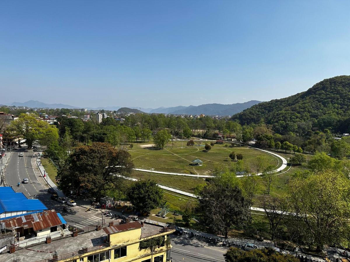 Hotel Lake Shore Ποκάρα Εξωτερικό φωτογραφία