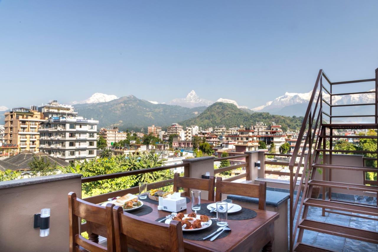 Hotel Lake Shore Ποκάρα Εξωτερικό φωτογραφία