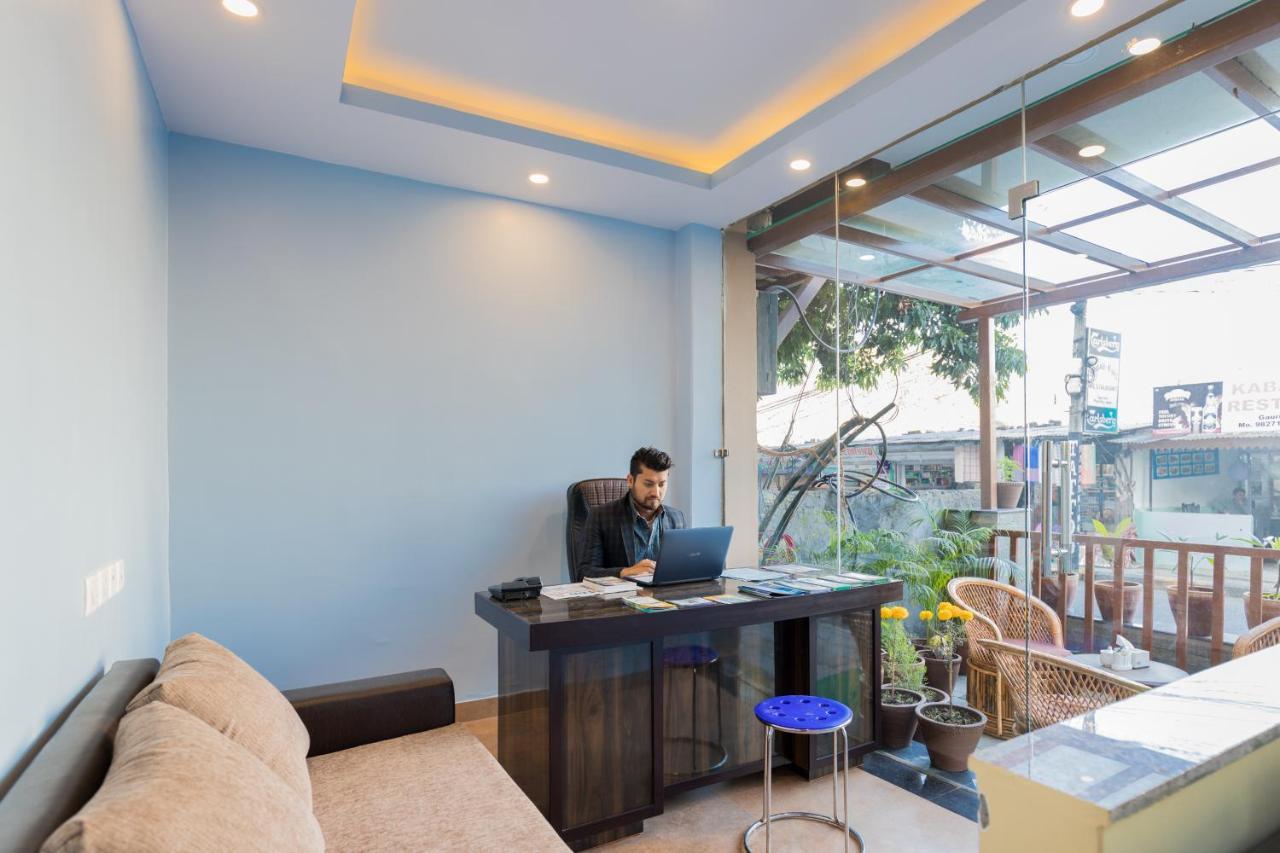 Hotel Lake Shore Ποκάρα Εξωτερικό φωτογραφία