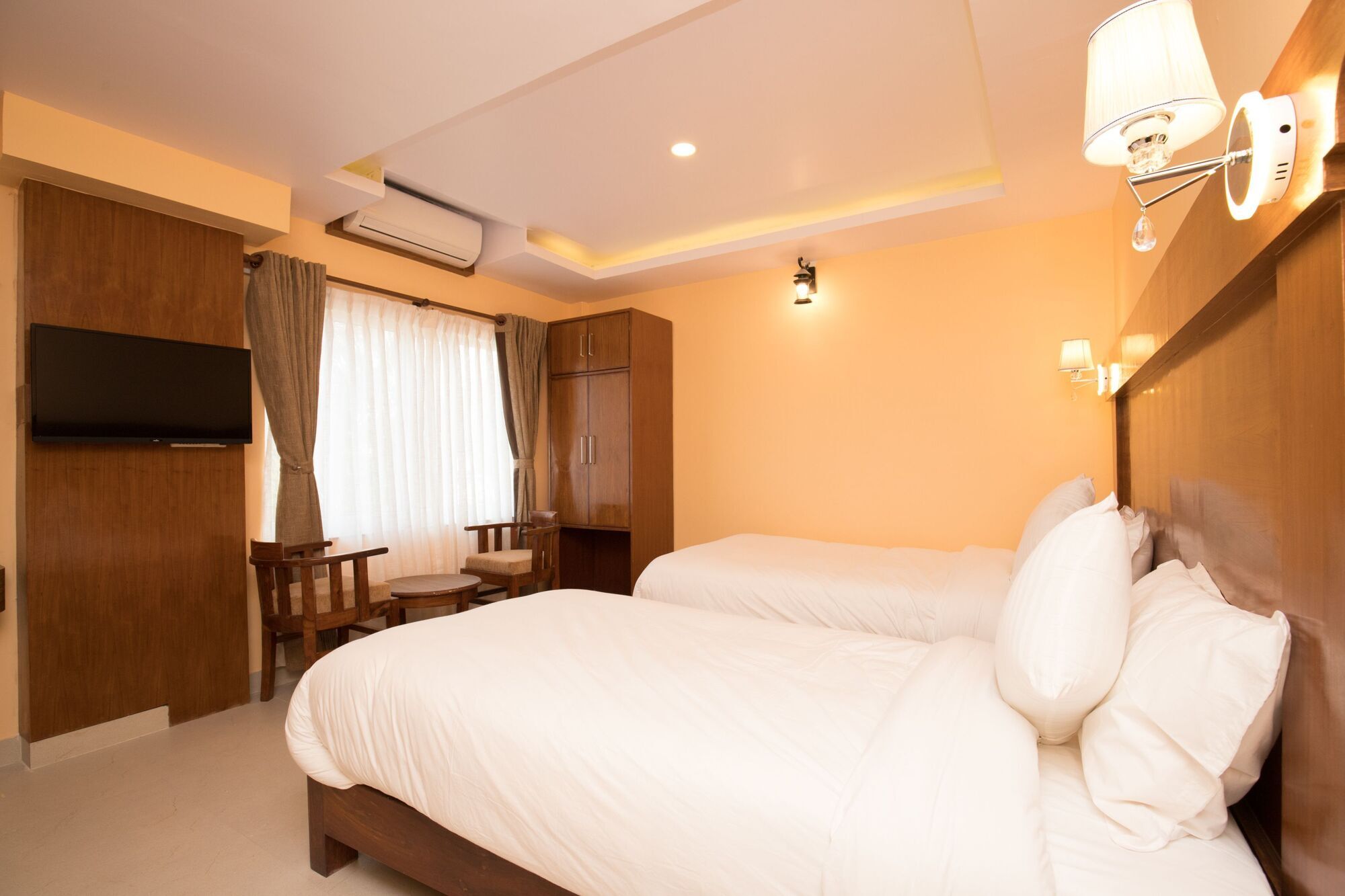 Hotel Lake Shore Ποκάρα Εξωτερικό φωτογραφία